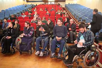 سمینار آشنایی با دستاوردهای توانبخشی و صندلی چرخدار